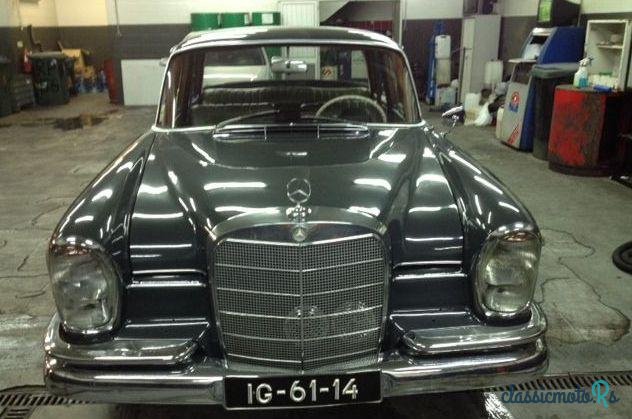 1962' Mercedes-Benz 220 S photo #4