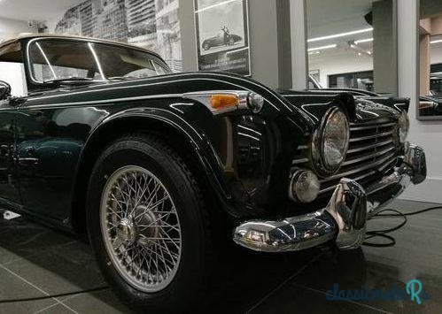 1966' Triumph TR4 photo #5