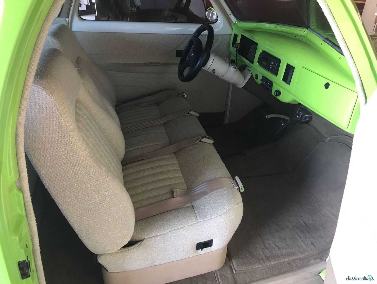 1942' Chevrolet Master Deluxe photo #1