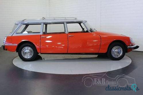 1970' Citroen DS photo #1