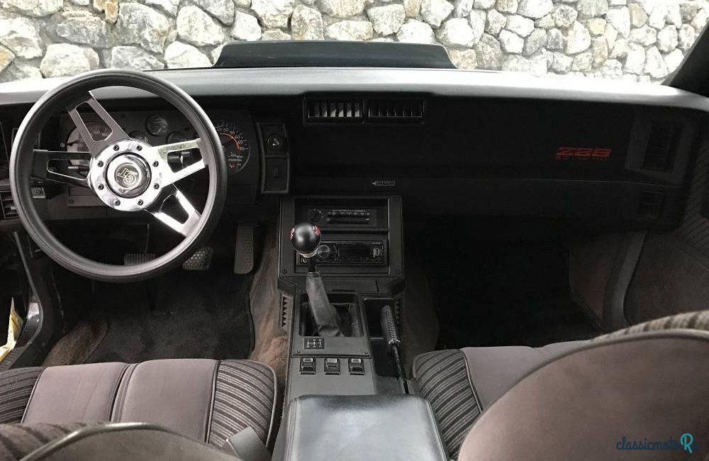 1984' Chevrolet Camaro photo #4
