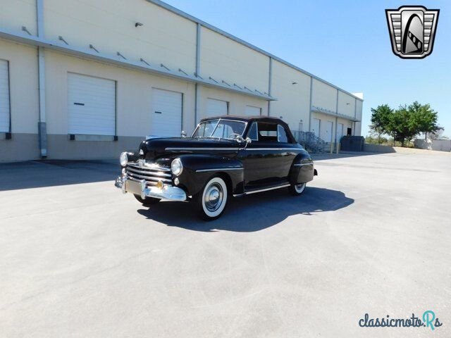 1947' Ford Deluxe photo #2