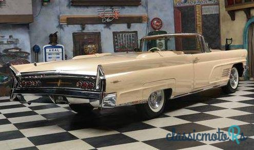 1960' Lincoln Continental Convertible photo #3