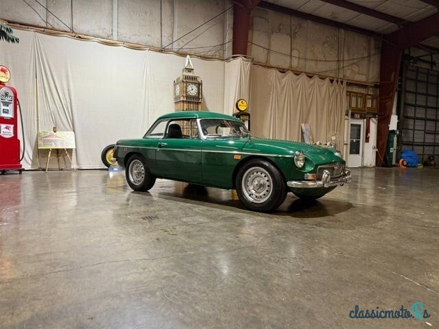 1969' MG MGC photo #2
