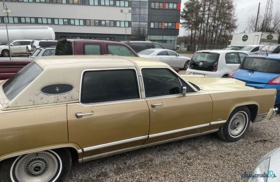 1974' Lincoln Continental photo #2