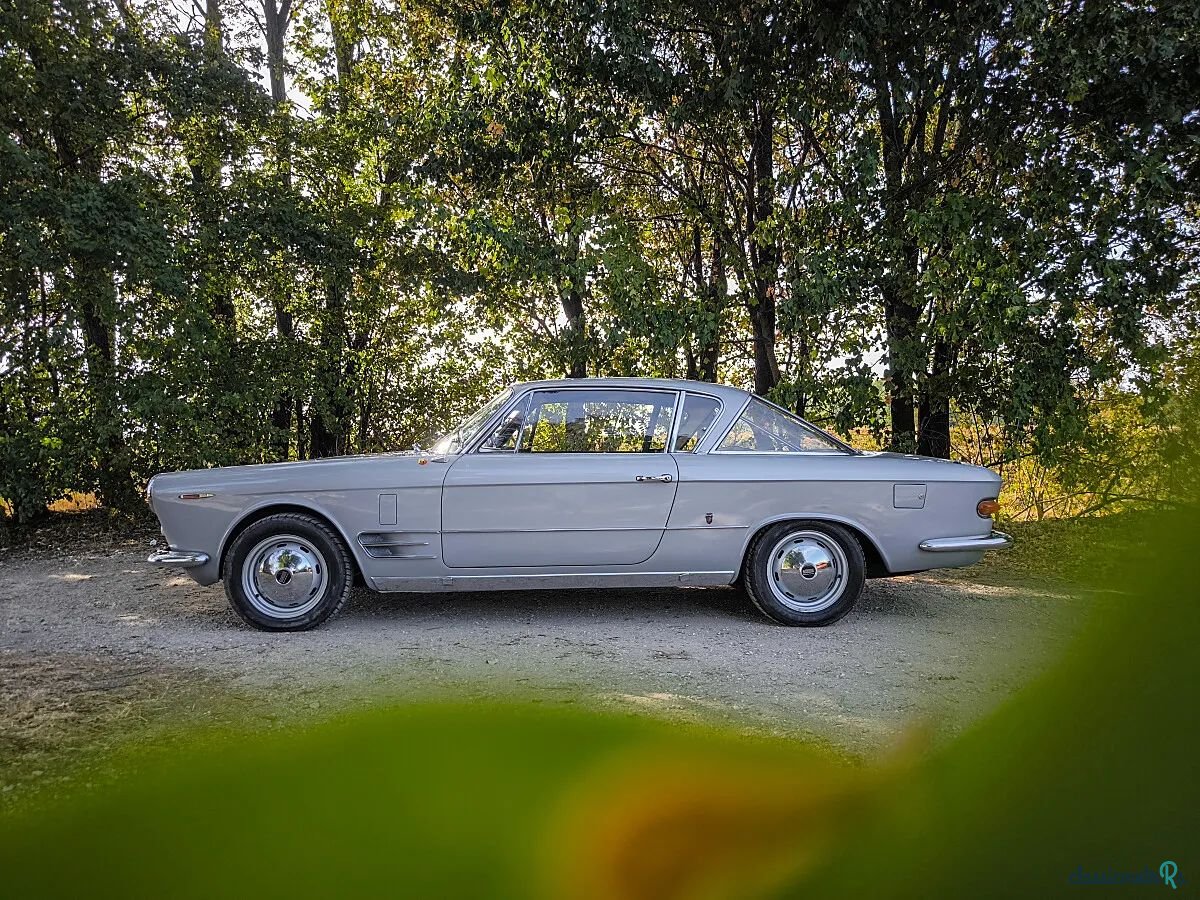1966' Fiat 2300 S photo #3