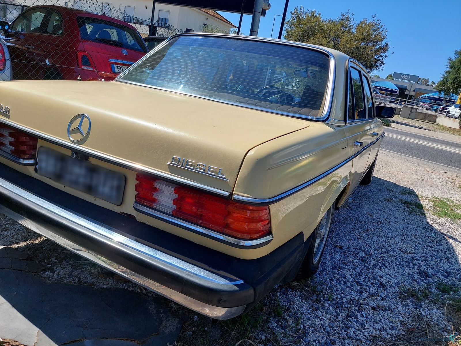 1979' Mercedes-Benz 300 D photo #4