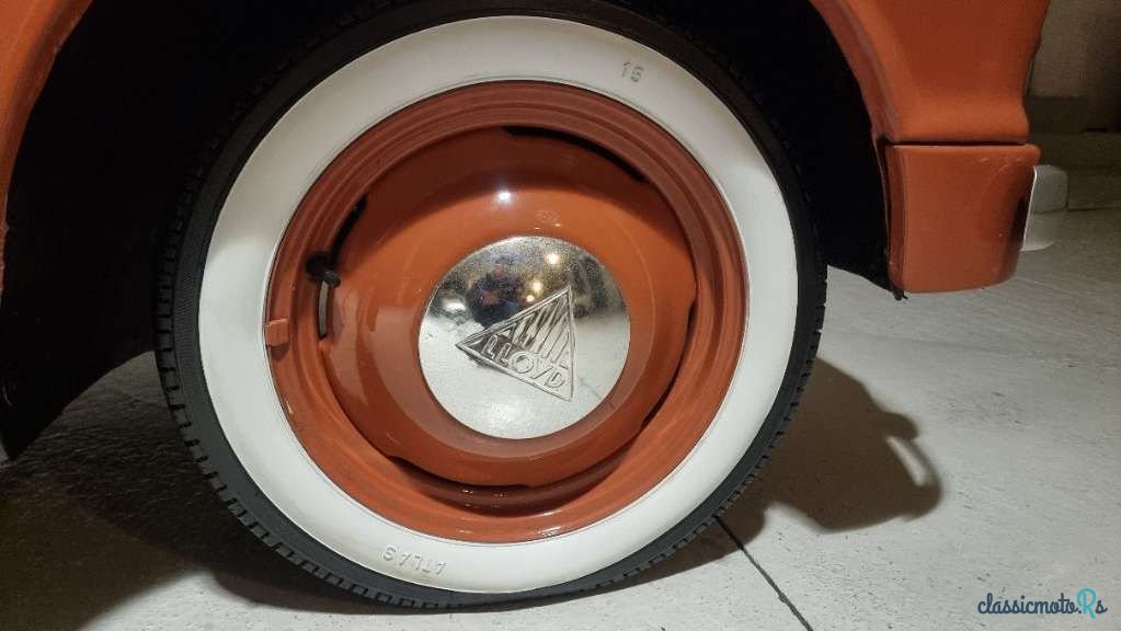 1955' Lloyd LP400 photo #5