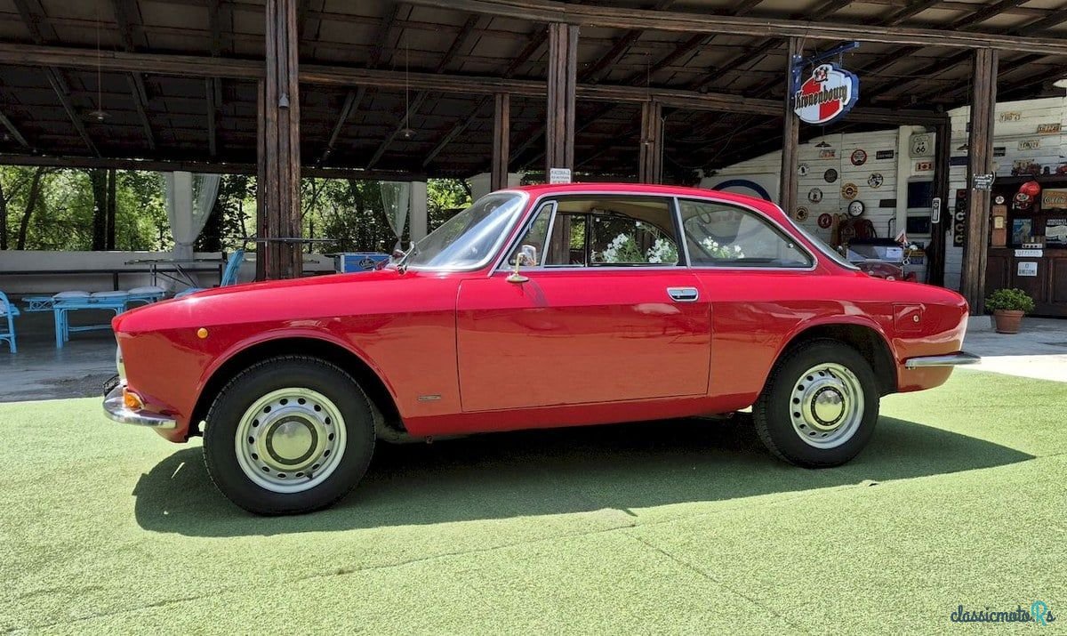 1971' Alfa Romeo Gt Junior photo #3