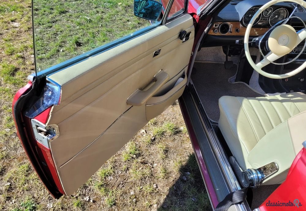 1970' Mercedes-Benz 250CE W114 photo #5