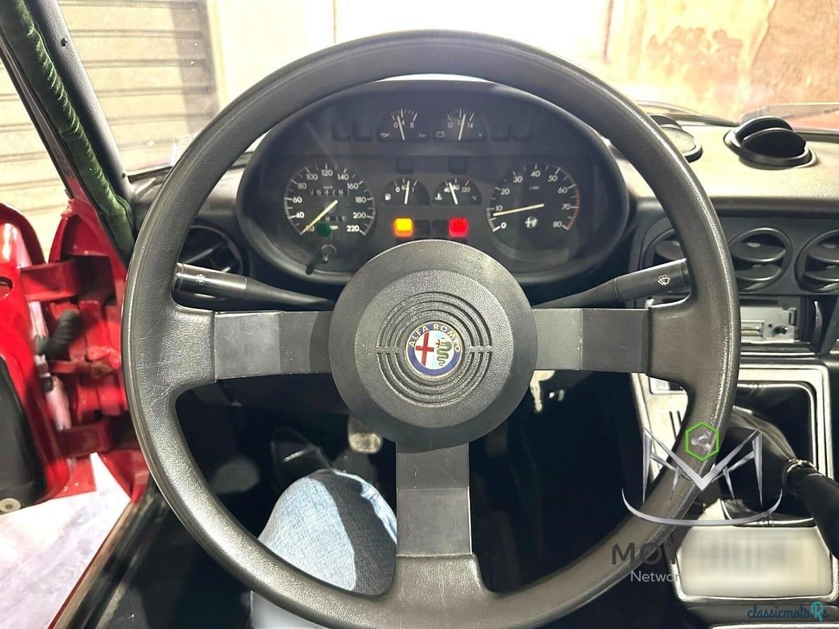 1989' Alfa Romeo Spider photo #6