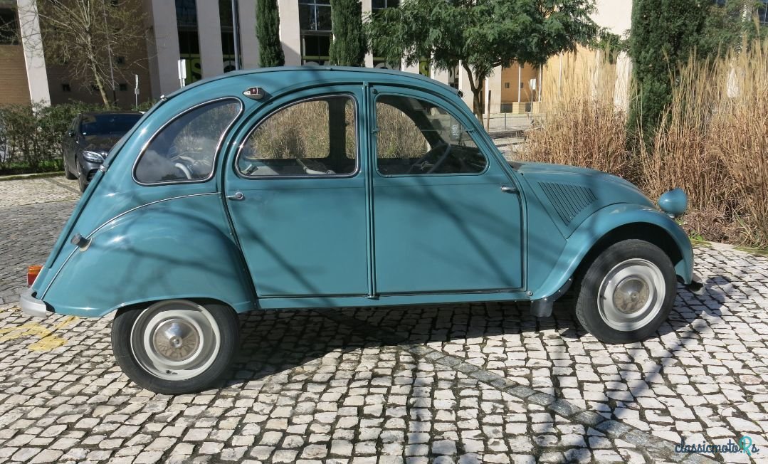 1960' Citroen 2CV photo #5