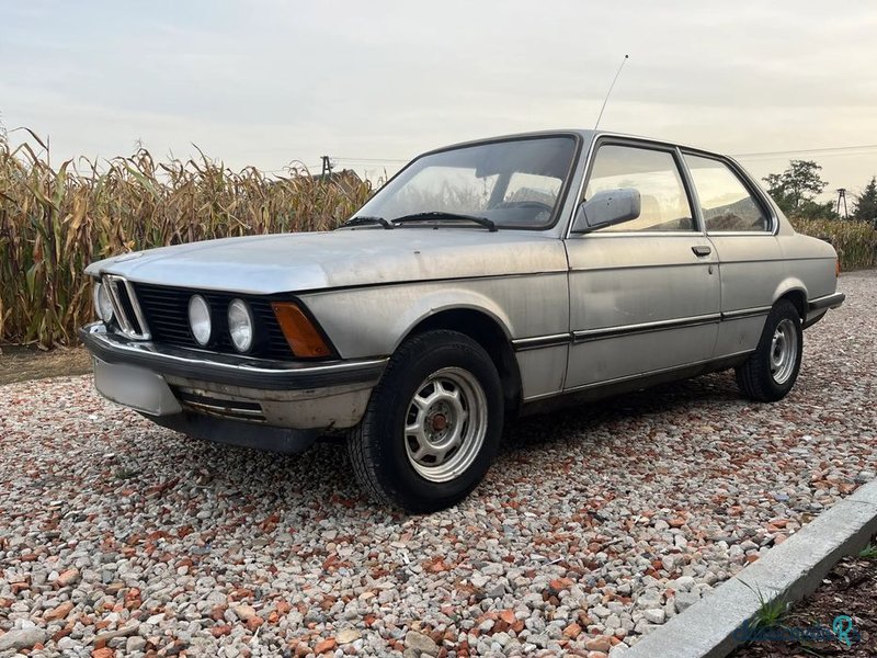 1980' BMW Seria 3 315 photo #2