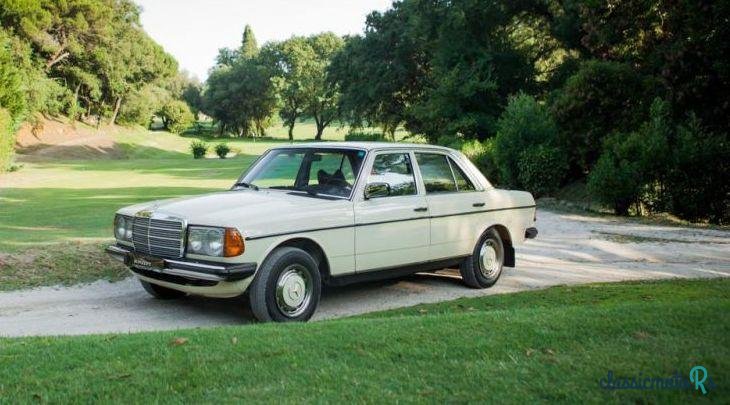 1977' Mercedes-Benz 300 300 D Limousine photo #2