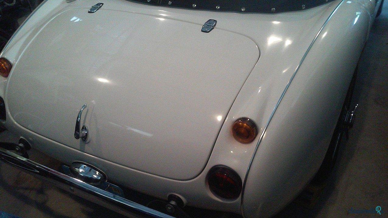 1962' Austin photo #6