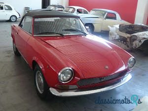 1969' Fiat 124 photo #2