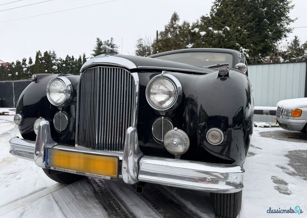 1960' Jaguar MK IX photo #4