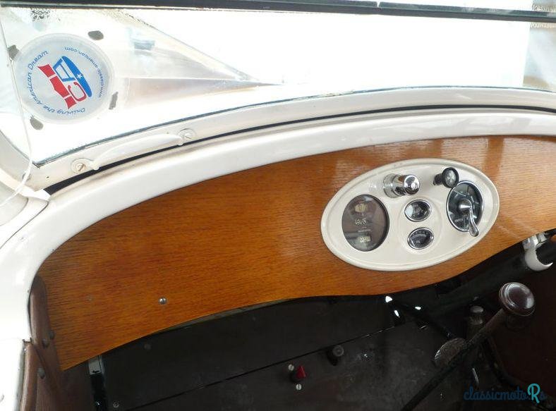 1926' Chrysler 58 Series photo #4