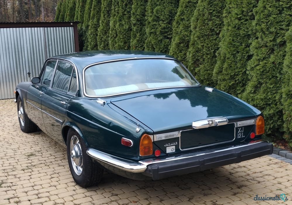 1974' Jaguar XJ photo #3