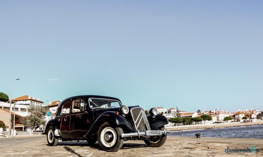 1957' Citroen 11 photo #3