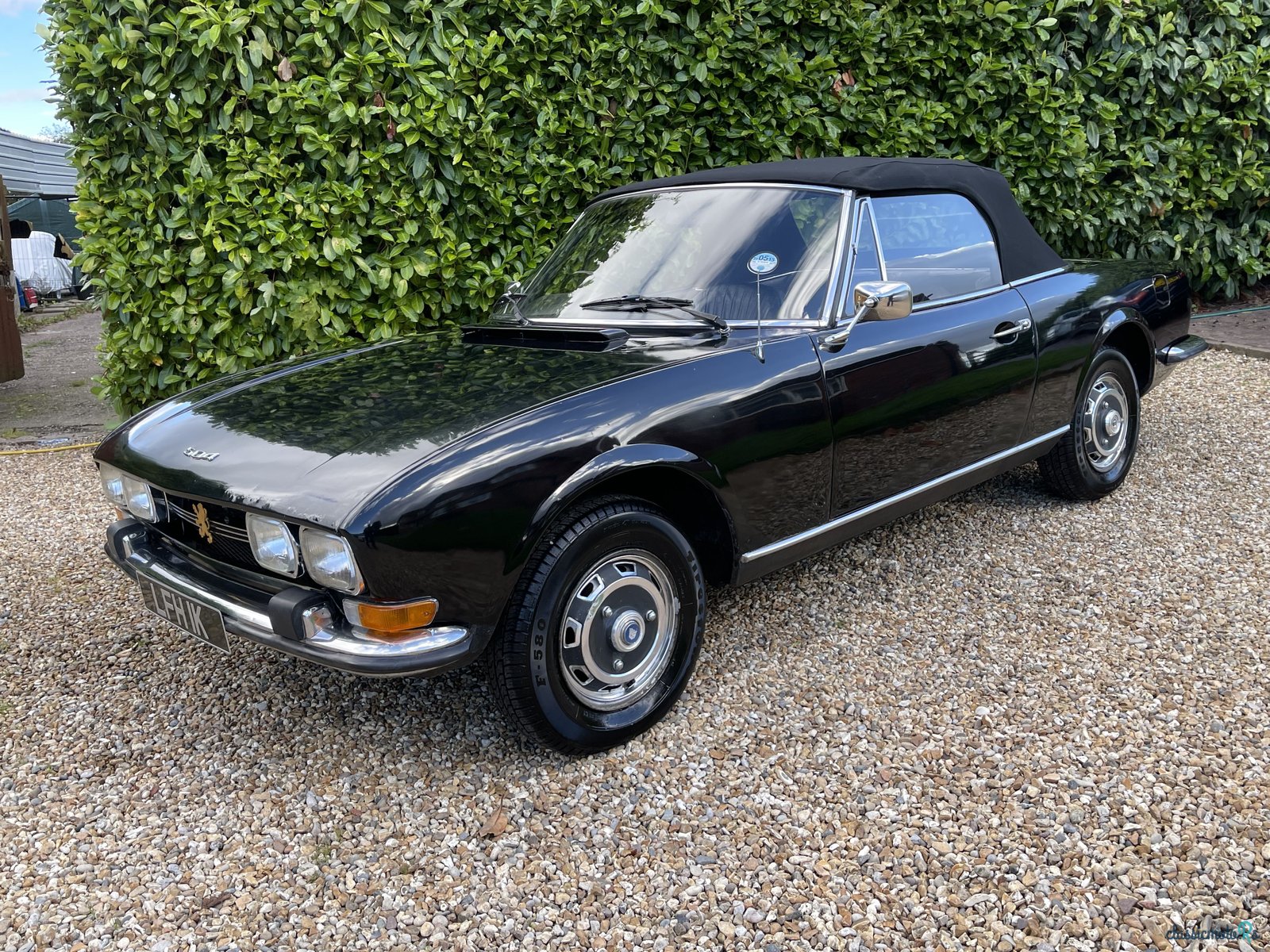 1972' Peugeot 504 photo #2