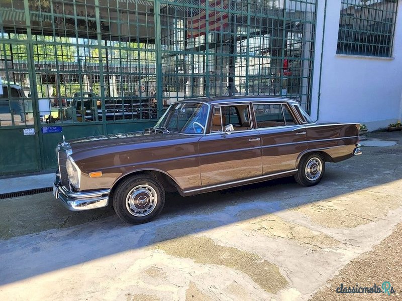 1965' Mercedes-Benz 220 photo #1