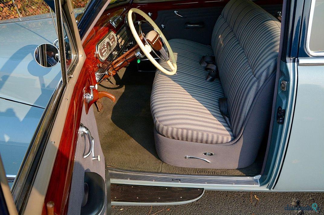 1946' Oldsmobile Ninety-Eight photo #2