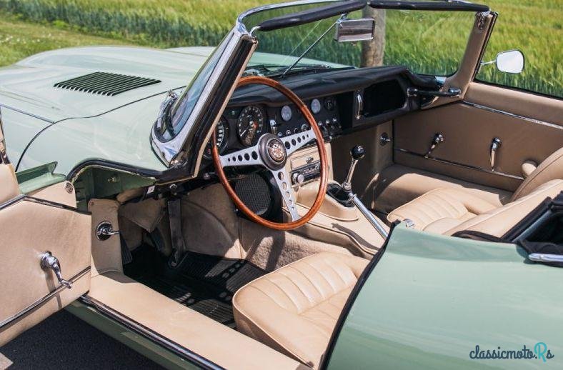 1967' Jaguar E-Type photo #5