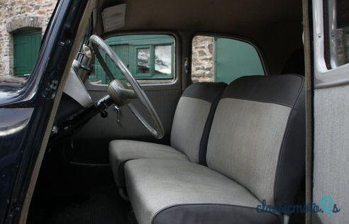 1955' Citroen Traction photo #2