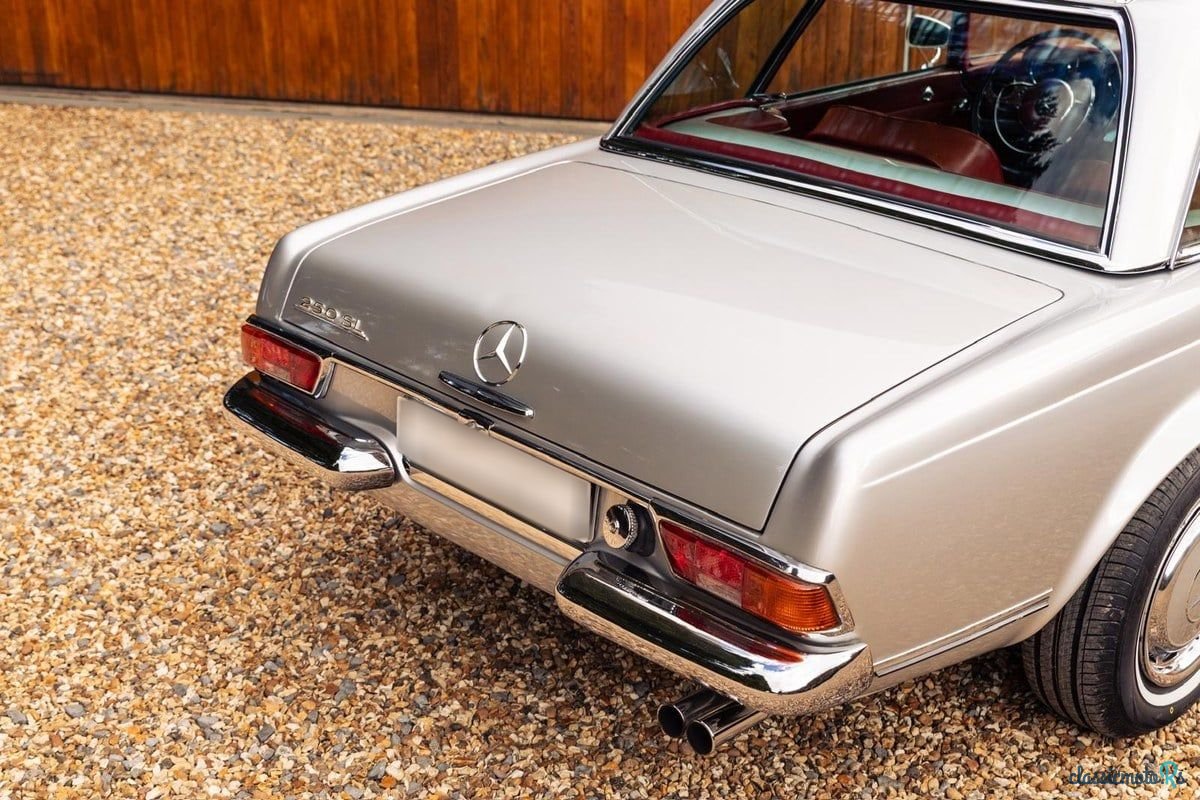 1967' Mercedes-Benz 250 photo #5