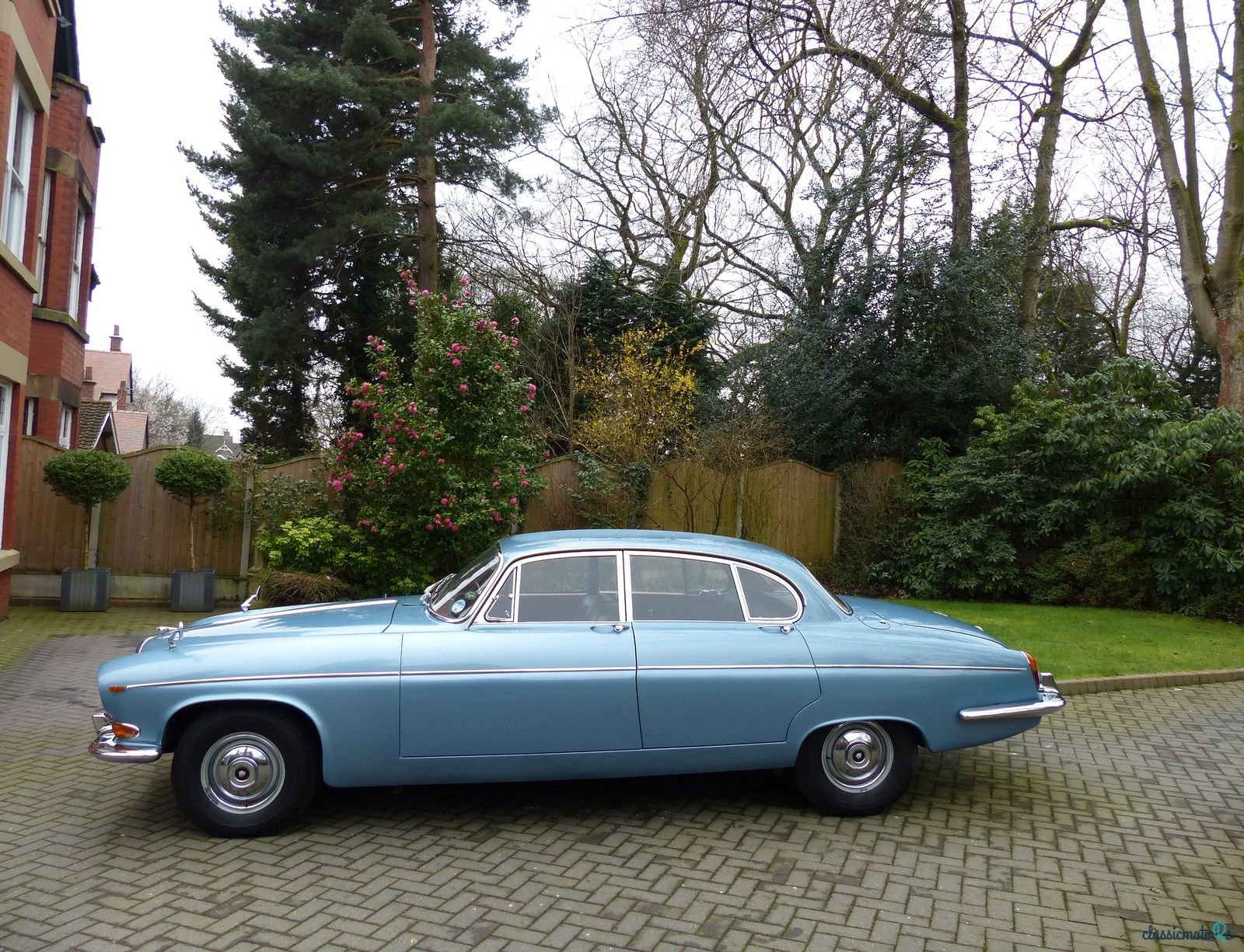 1969' Jaguar 420 photo #6