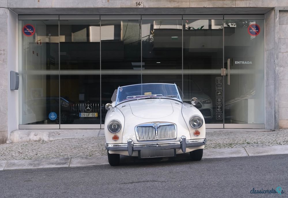 1960' MG MGA photo #5