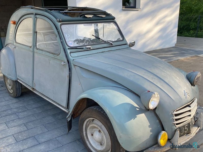 1961' Citroen 2 Cv photo #1