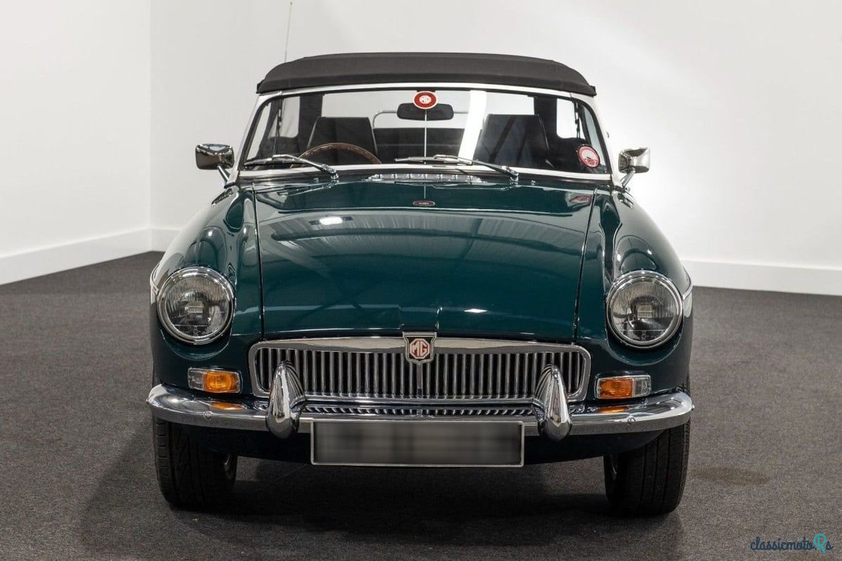 1972' MG MGB photo #5