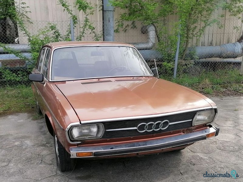 1975' Audi 100 photo #3