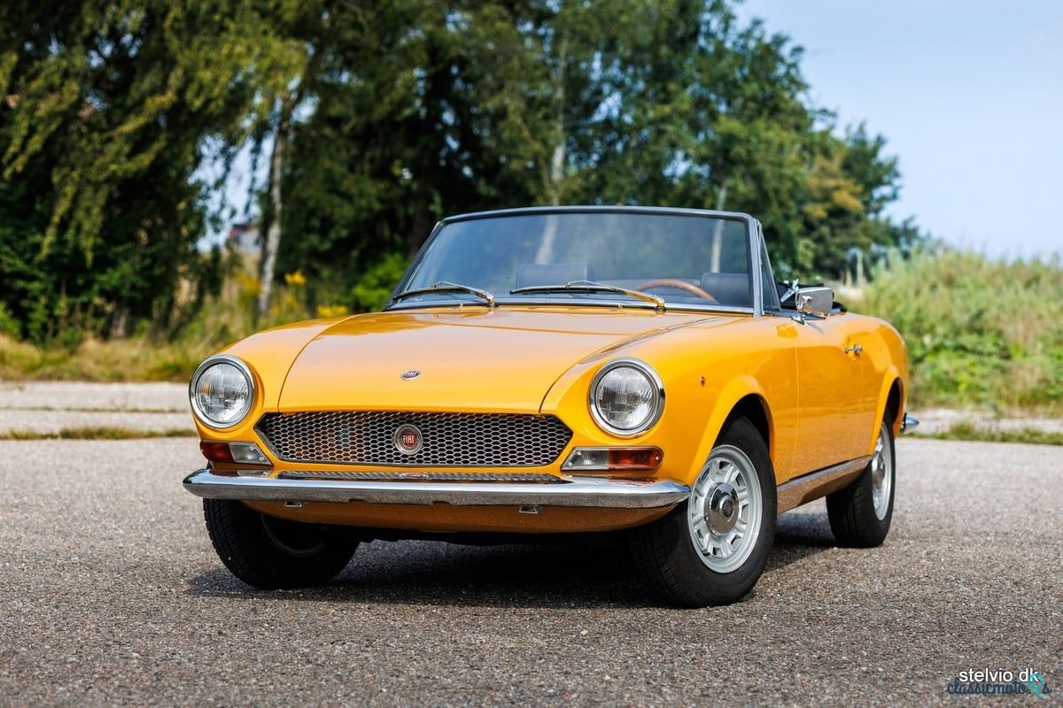 1967' Fiat 124 Spider photo #1