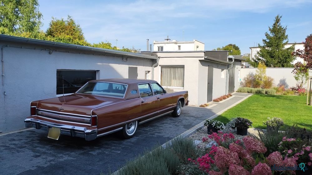 1977' Lincoln Town Car photo #2