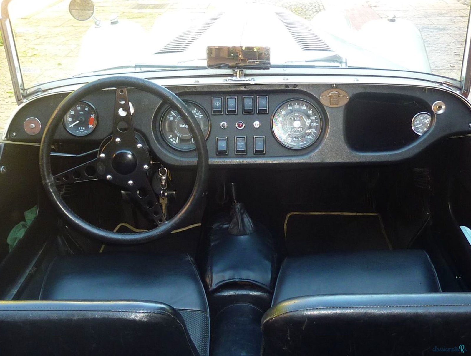 1969' Morgan Plus 8 photo #5