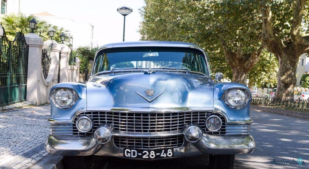1954' Cadillac Fleetwood photo #3