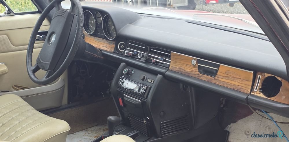 1974' Mercedes-Benz 280 photo #6