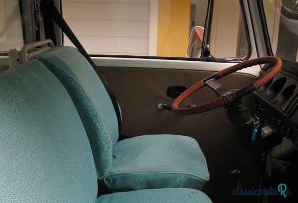 1979' Volkswagen T2 photo #3