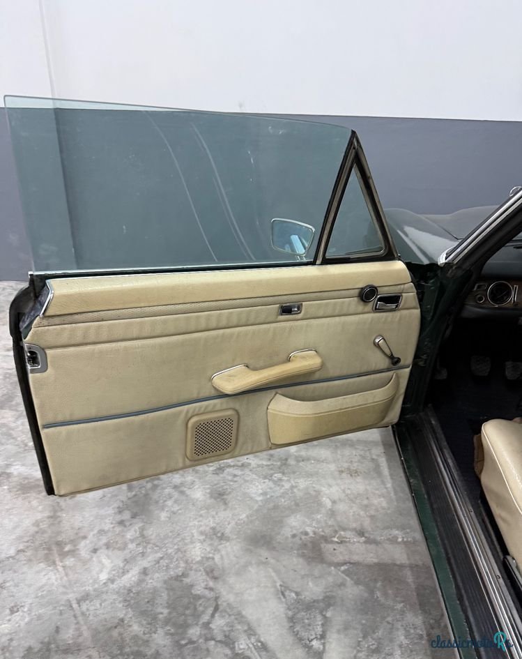 1971' Mercedes-Benz 250CE photo #5