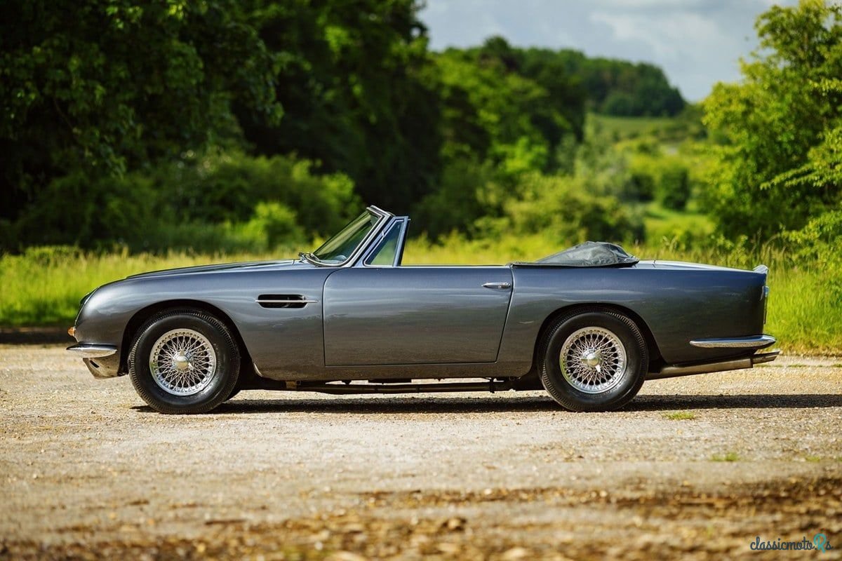 1967' Aston Martin DB6 photo #3