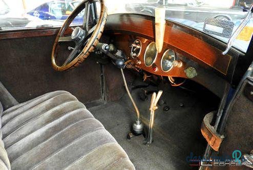 1927' Willys Knight Super Six 70A photo #4