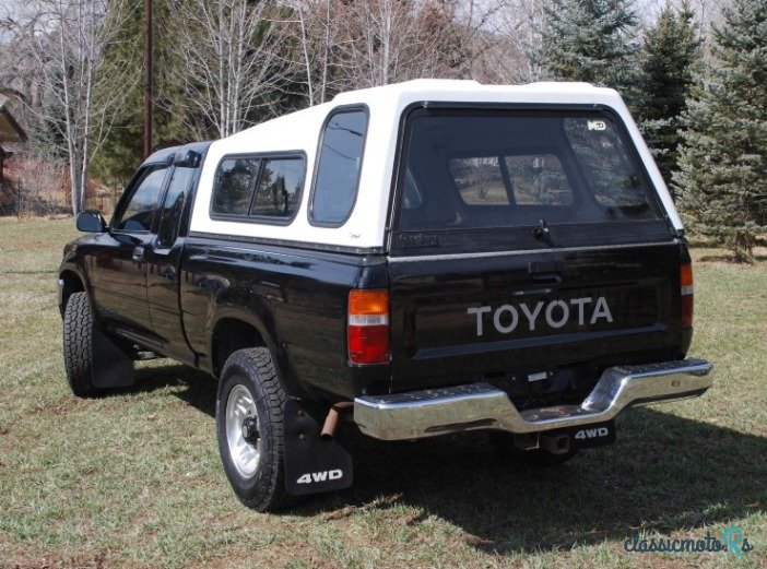 1991' Toyota Hilux photo #3
