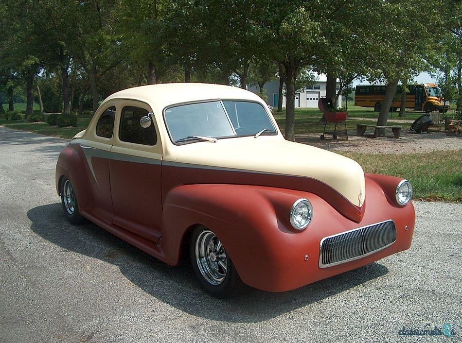 1941' Ford Deluxe photo #3