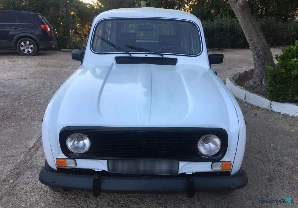 1984' Renault 4 photo #3