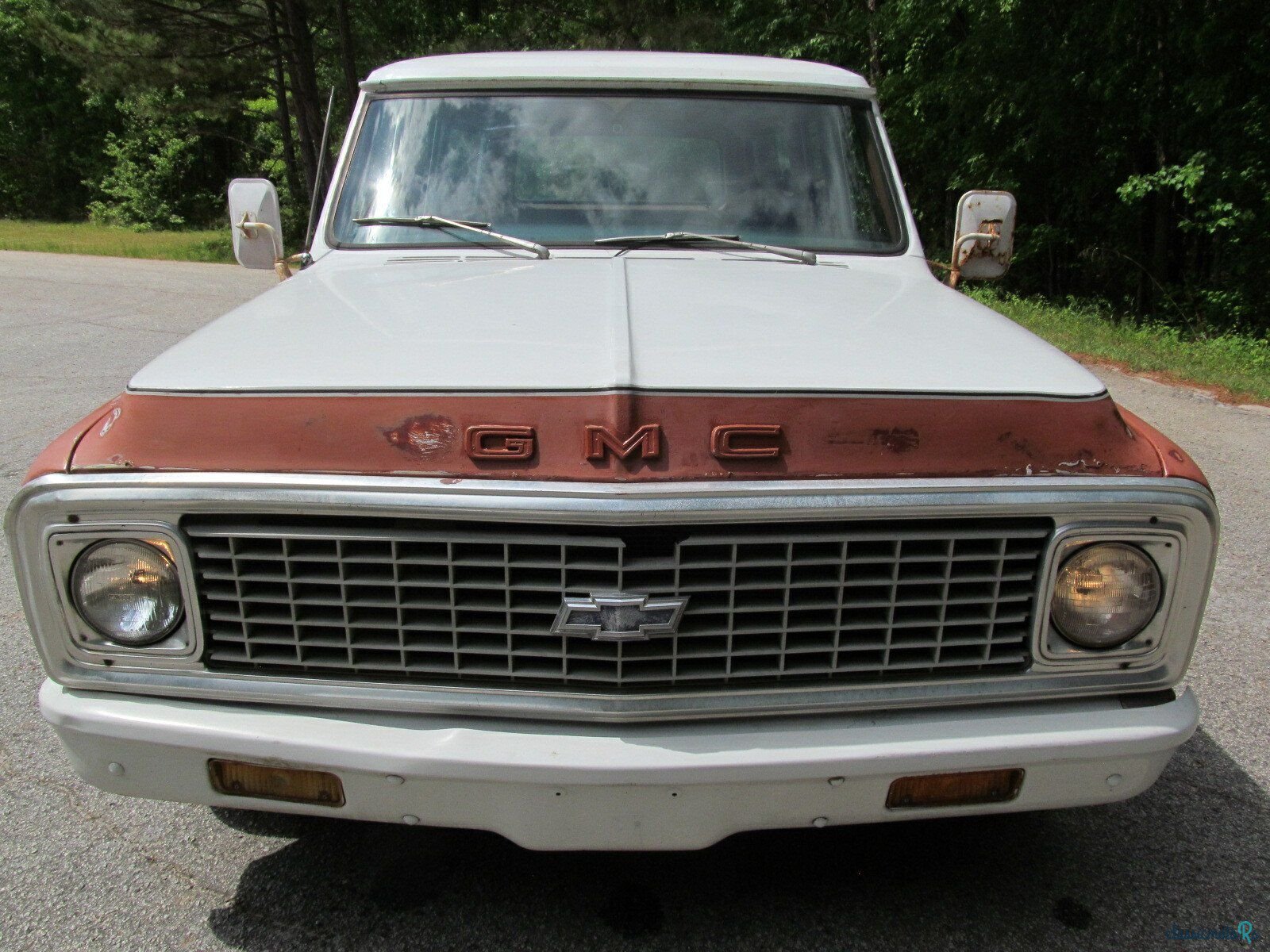 1972' Chevrolet Suburban photo #5