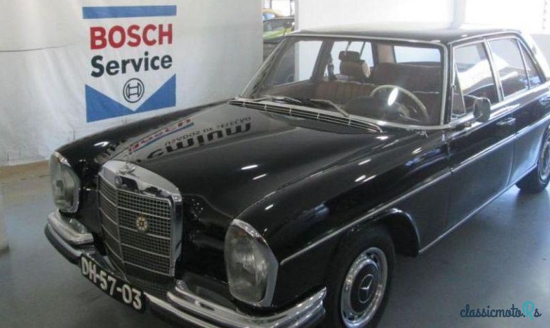 1970' Mercedes-Benz 280 Se Sedan photo #3