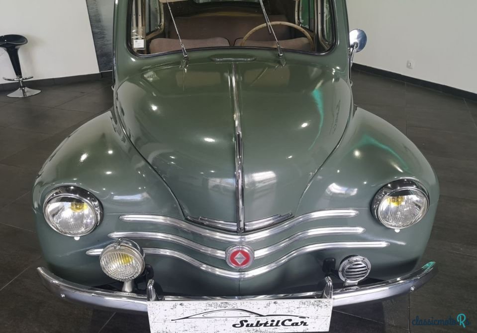 1954' Renault 4 photo #4